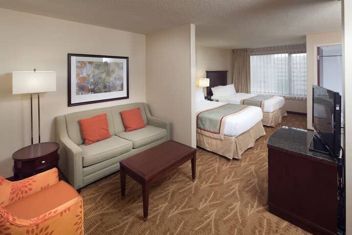 Room 30 of 49